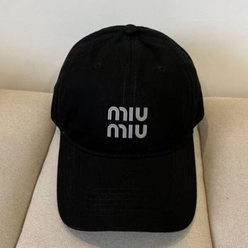 کلاه miumiu