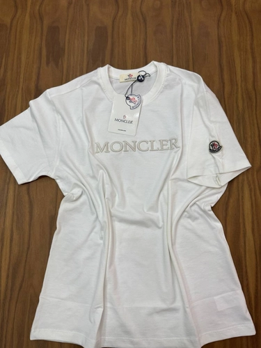 تیشرت زنانه moncler