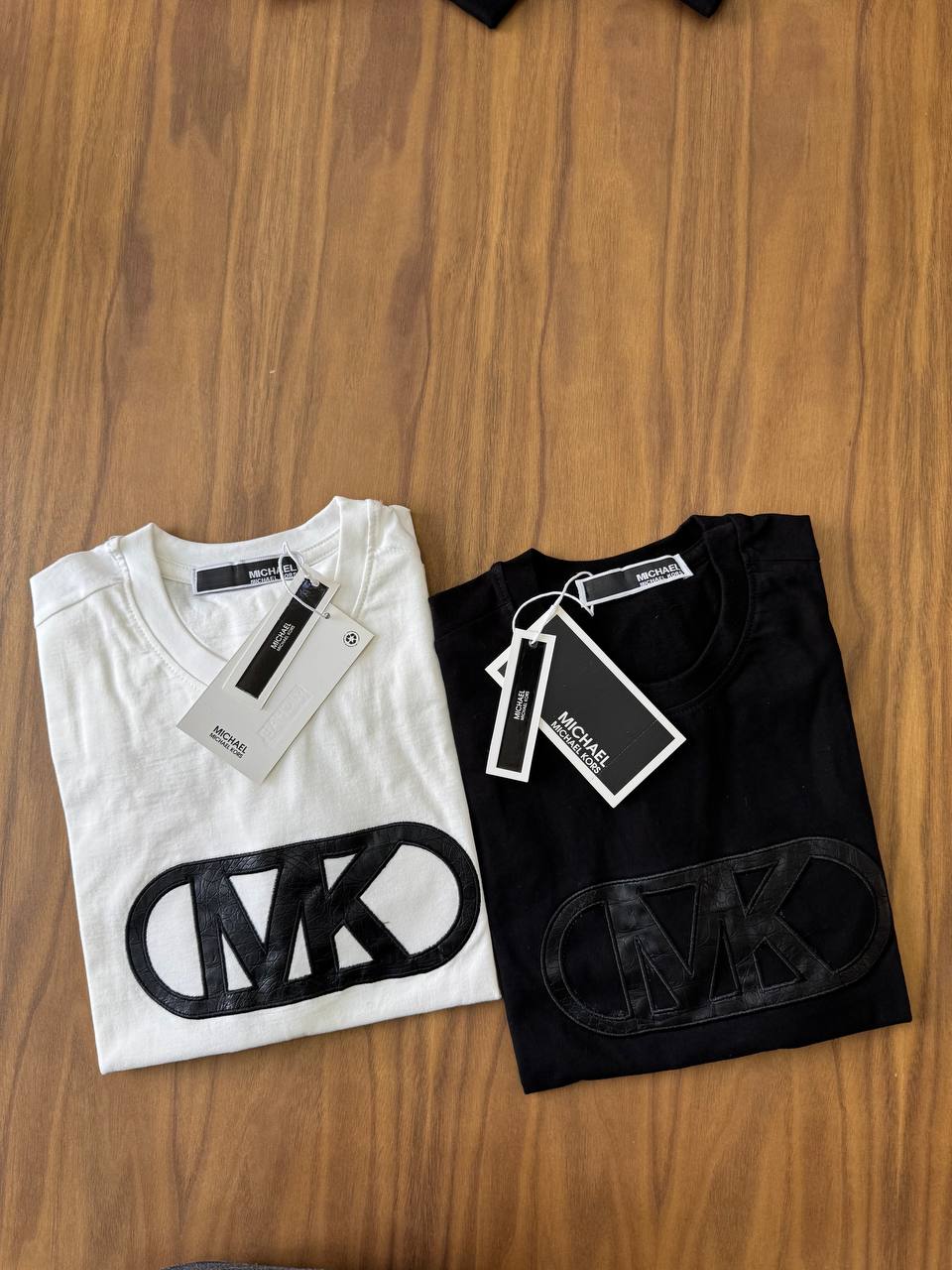 تیشرت چرمدوزی michel kors - Image 2